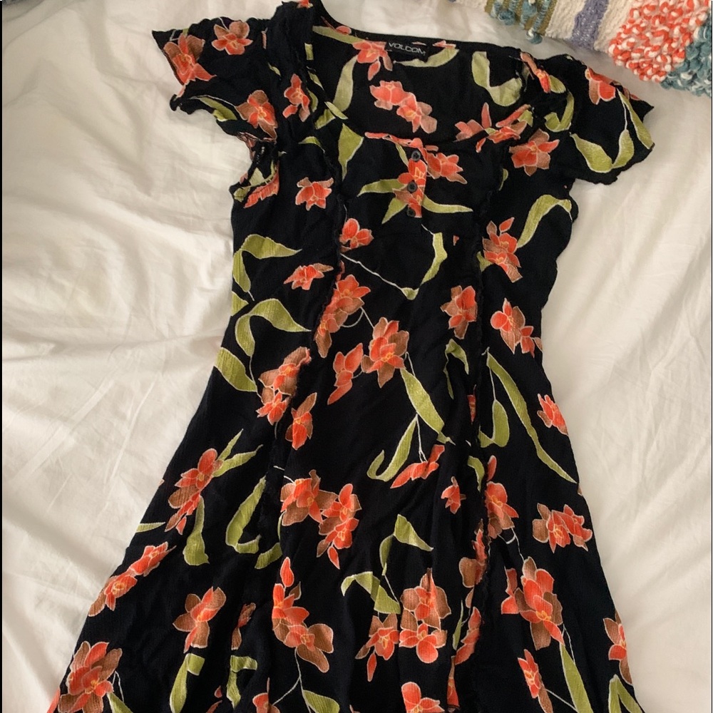 Billabong floral dress
